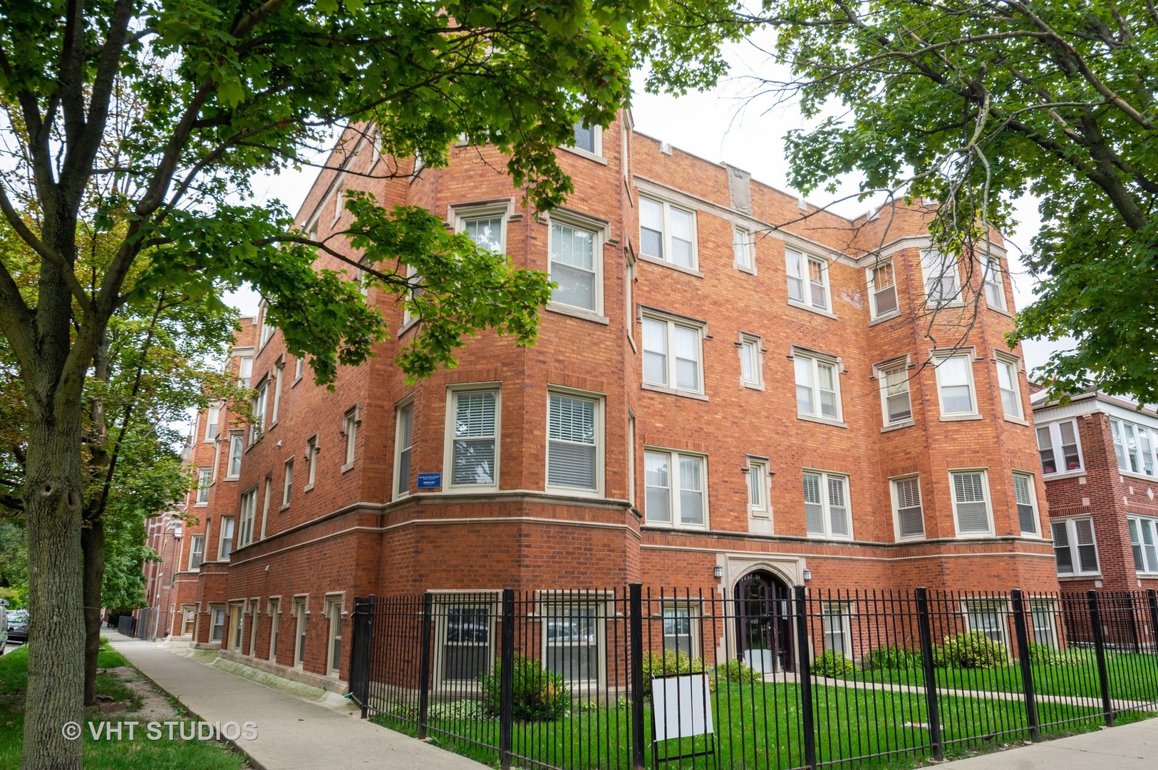 4855 North Drake Avenue, Unit 1 Chicago, IL 60625 - Photo 1 of 20 a front view of a building
