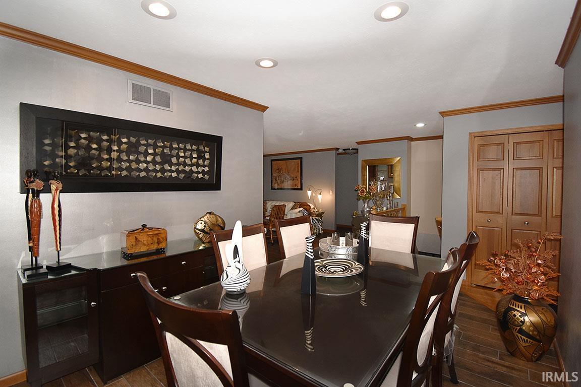 1123 Spring Brooke Drive Goshen, IN 46528 - Photo 5 of 36
