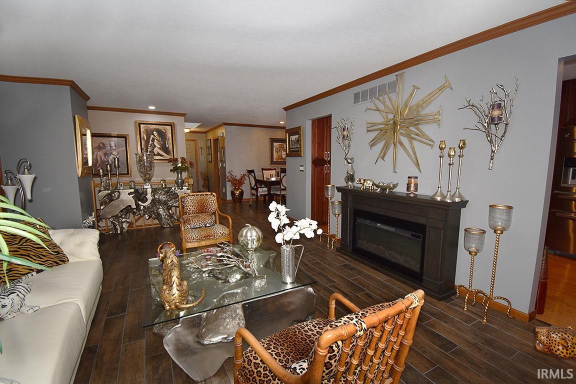 1123 Spring Brooke Drive Goshen, IN 46528 - Photo 8 of 36