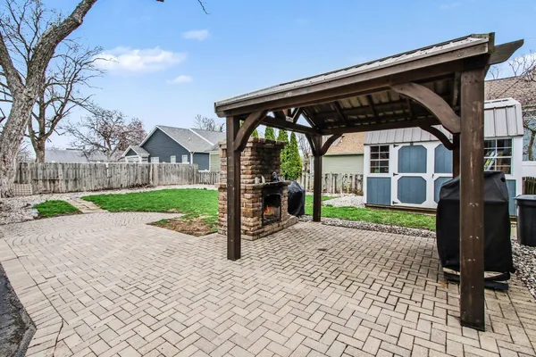 $459,999 | 414 East Clark Street, Crown Point, IN 46307