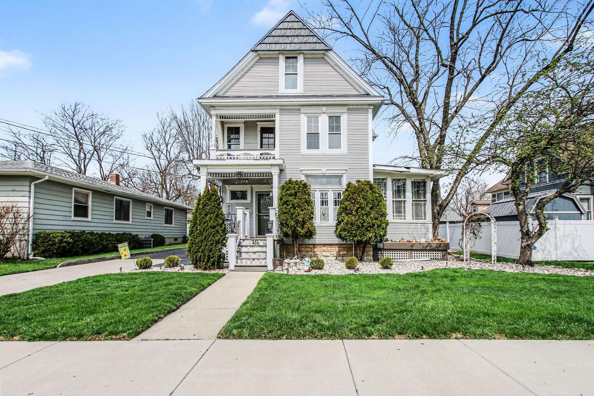 414 East Clark Street Crown Point, IN 46307 - Photo 3 of 26 2038x1359