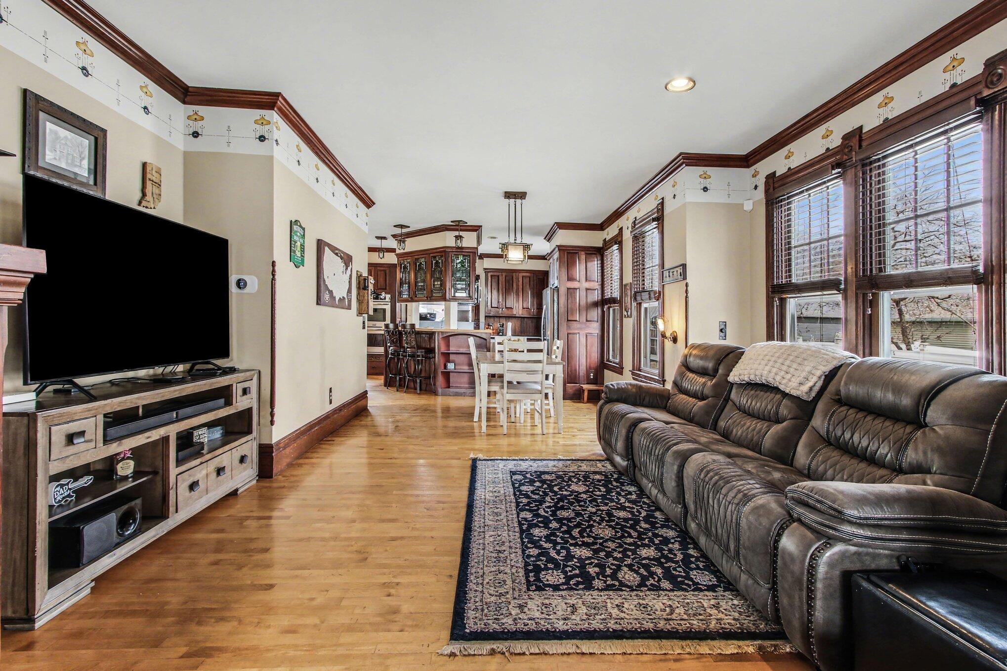 414 East Clark Street Crown Point, IN 46307 - Photo 4 of 26 2038x1359