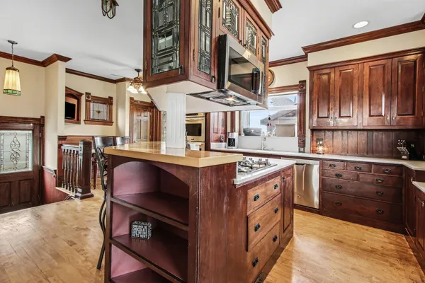 $459,999 | 414 East Clark Street, Crown Point, IN 46307