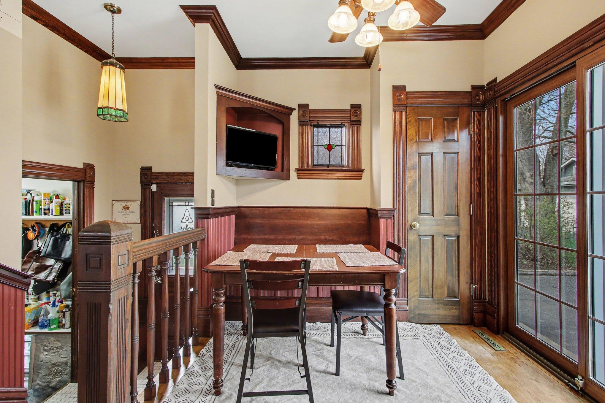 414 East Clark Street Crown Point, IN 46307 - Photo 8 of 26 2038x1358