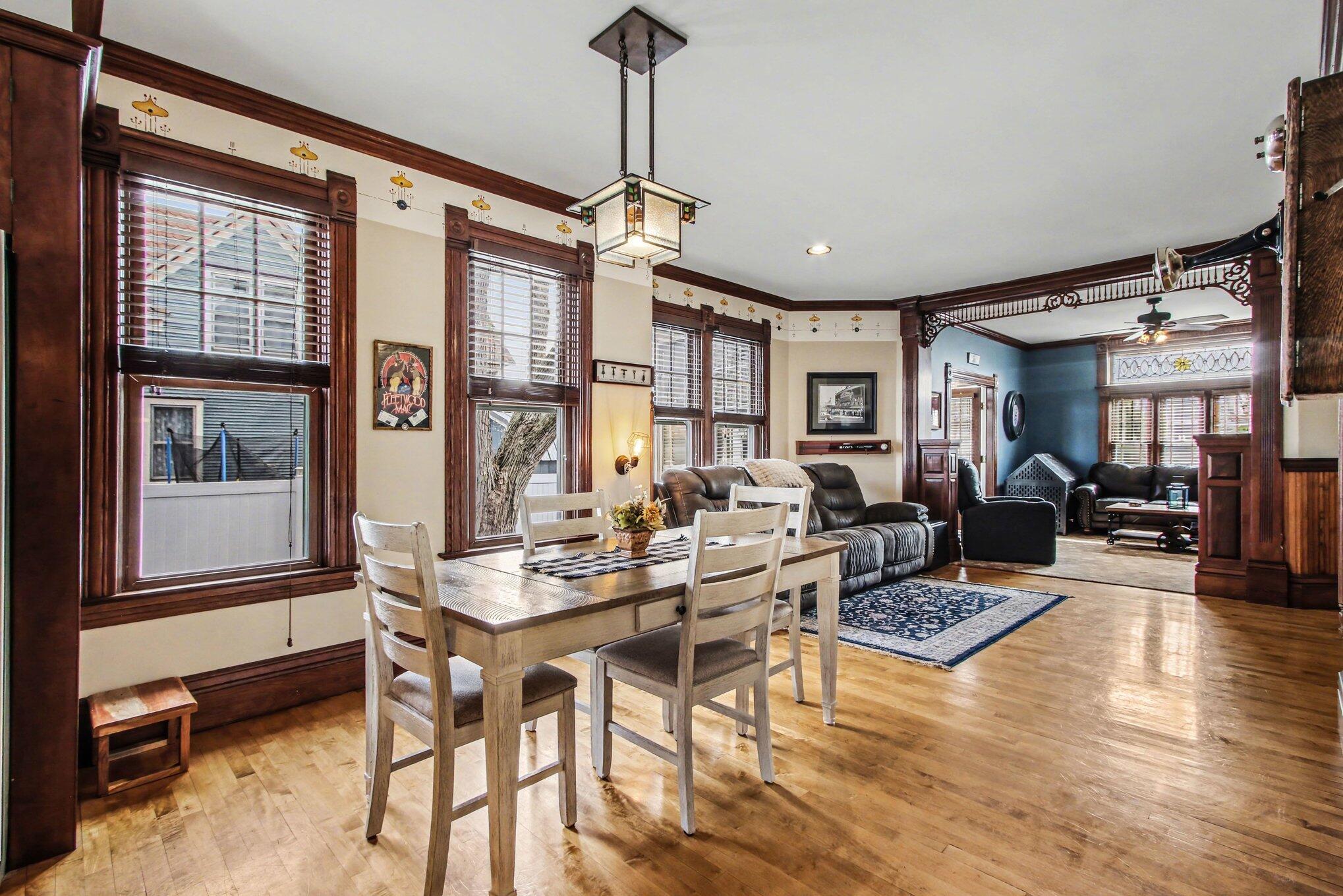 414 East Clark Street Crown Point, IN 46307 - Photo 10 of 26 2038x1359