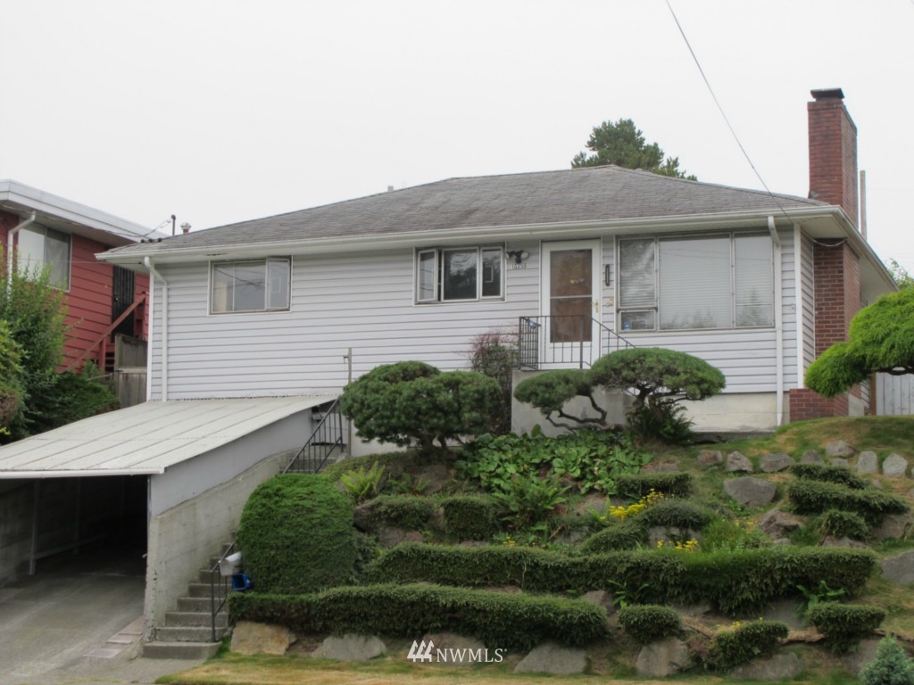 10259 Renton Avenue South Seattle, WA 98178 - Photo 1 of 11 Gallery Image 1