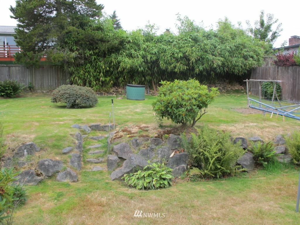 10259 Renton Avenue South Seattle, WA 98178 - Photo 9 of 11 Gallery Image 9
