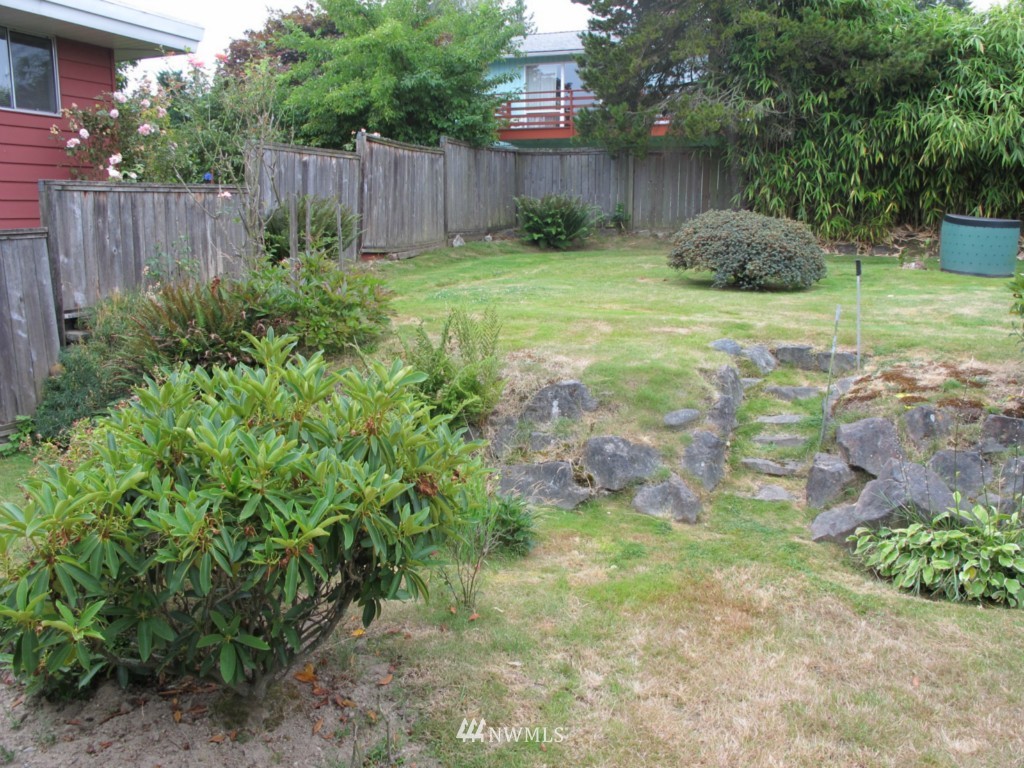 10259 Renton Avenue South Seattle, WA 98178 - Photo 10 of 11 Gallery Image 10