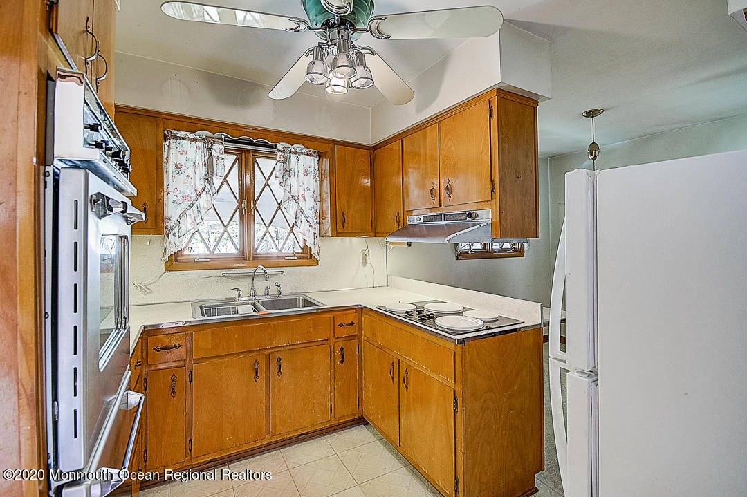 405 Line Road Aberdeen, NJ 07747 - Photo 9 of 33 Line Rd MLS-16
