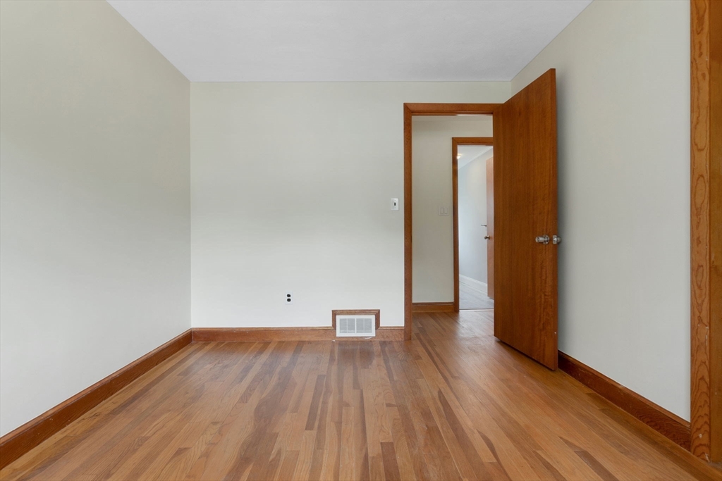 4 Grandview Road Danvers, MA 01923 - Photo 18 of 42 Gallery Image 18