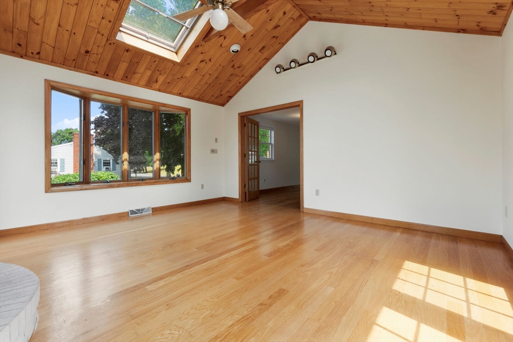 4 Grandview Road Danvers, MA 01923 - Photo 20 of 42 Gallery Image 20