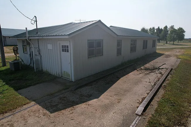 $950,000 | 25660 Simpson Road, Mendon, MI 49072