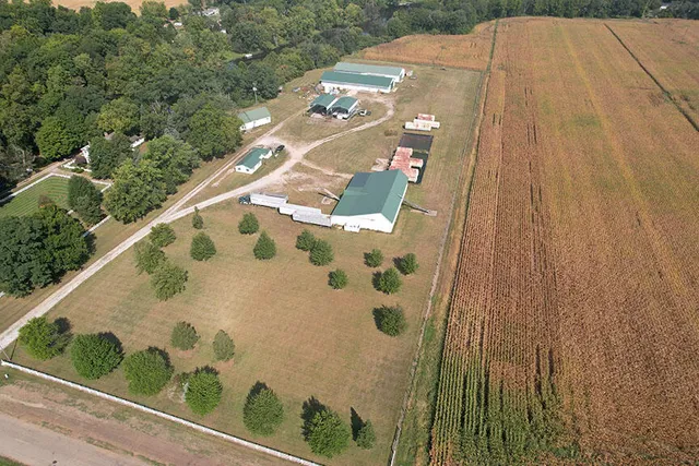 $950,000 | 25660 Simpson Road, Mendon, MI 49072