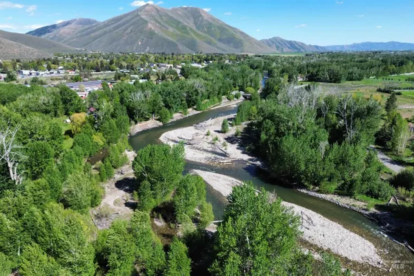 $1,950,000 | 100 Trout Lane, Bellevue, ID 83313