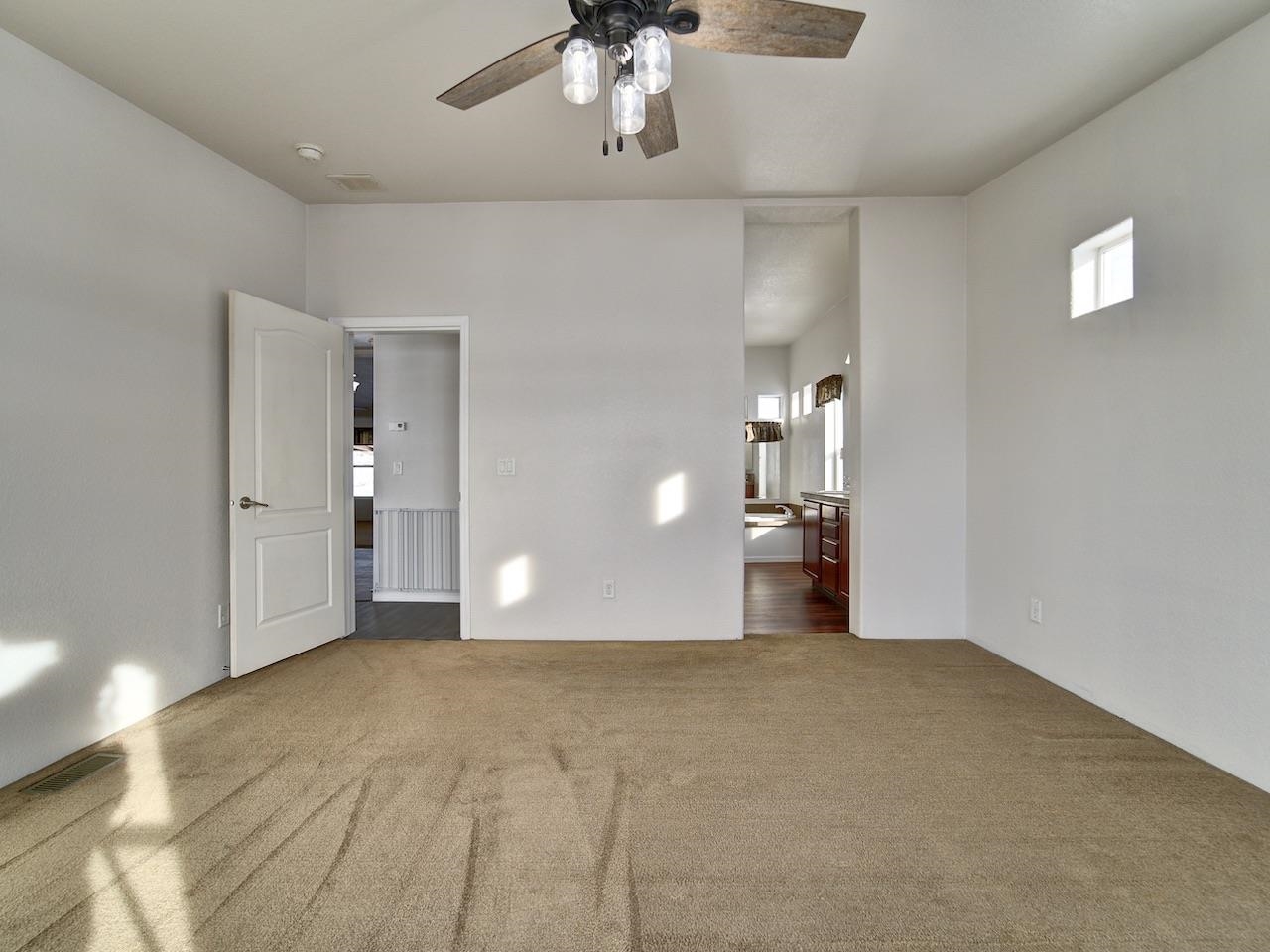 2423 16 Road Loma, CO 81524 - Photo 15 of 38 a view of livingroom with a ceiling fan