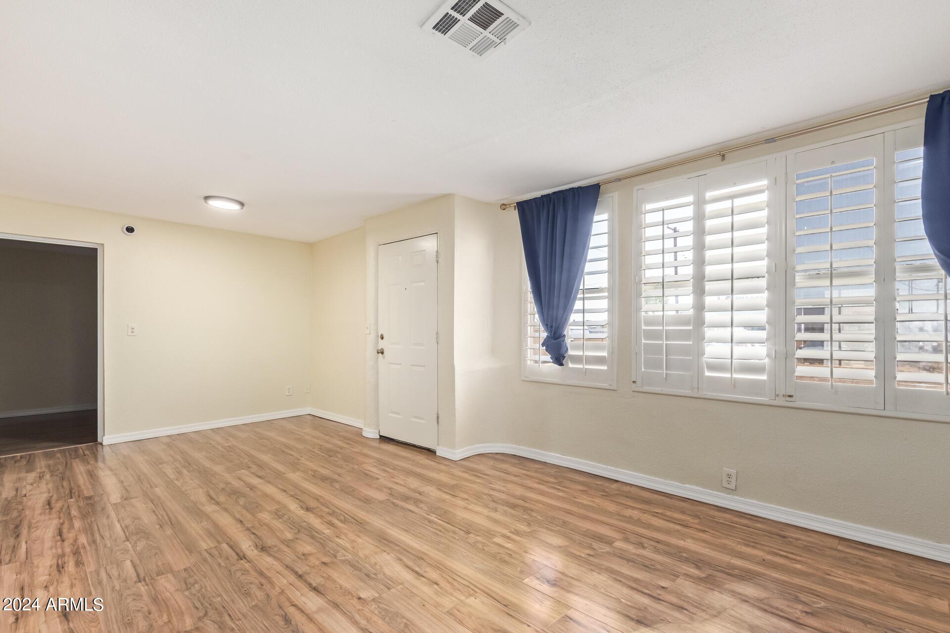 9205 North 9th Street Phoenix, AZ 85020 - Photo 10 of 21 10 - 9th