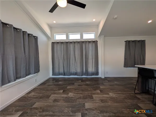 $1,350 | 120 Water Hole Lane, New Braunfels, TX 78130