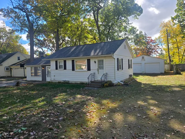 $225,000 | 5667 Brunswick Boulevard, Waterford, MI 48327