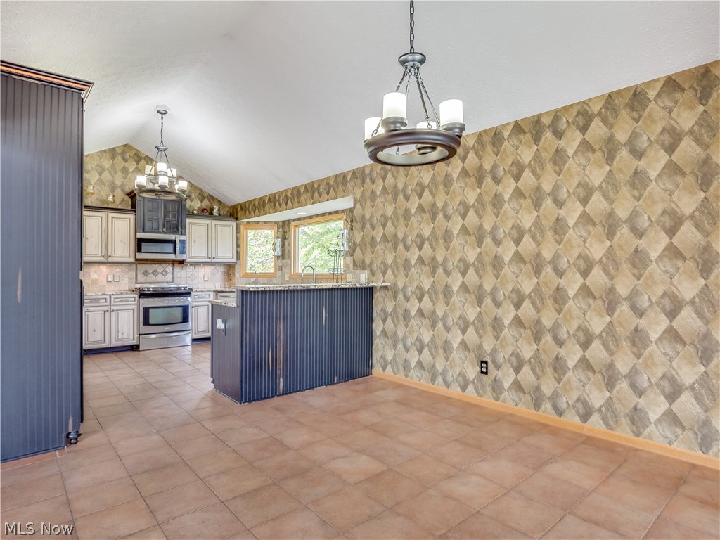 2826 Forestview Street Northeast Canton, OH 44721 - Photo 22 of 34