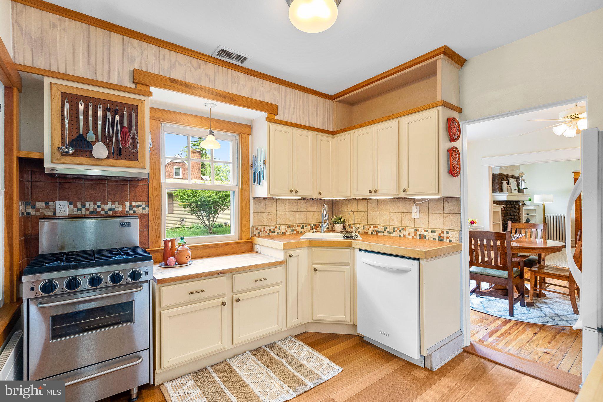 720 Easley Street Silver Spring, MD 20910 - Photo 12 of 40