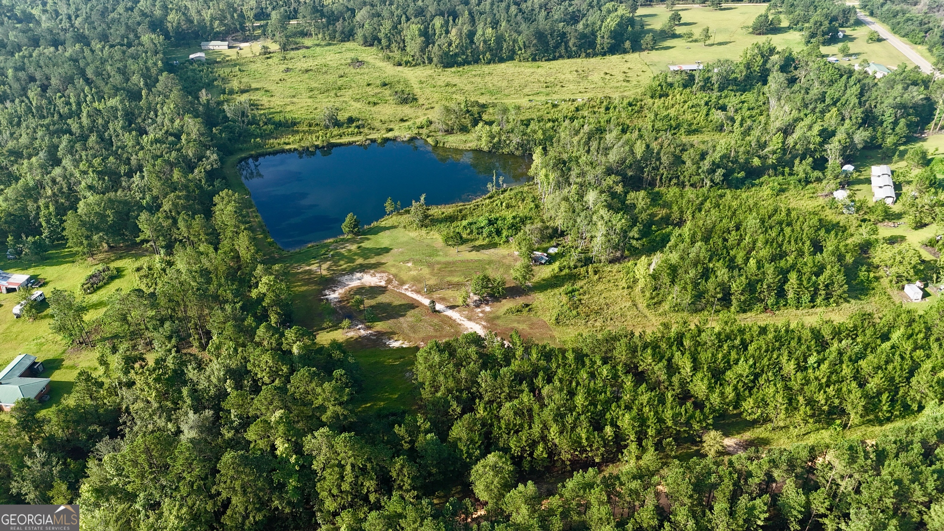 503 Alton Lawson Road Adrian, GA 31002 - Photo 10 of 15 a view of a garden