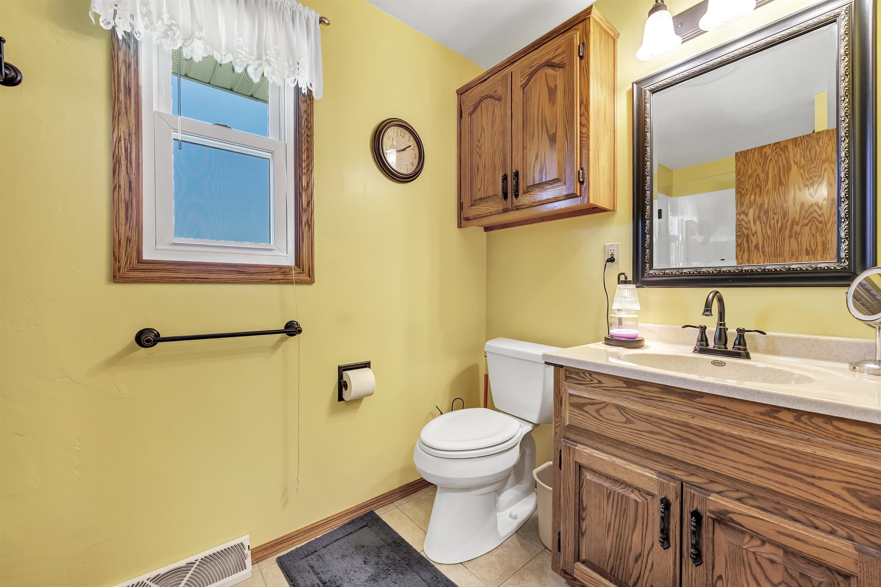 3659 VanLaanen Road Green Bay, WI 54311 - Photo 21 of 50