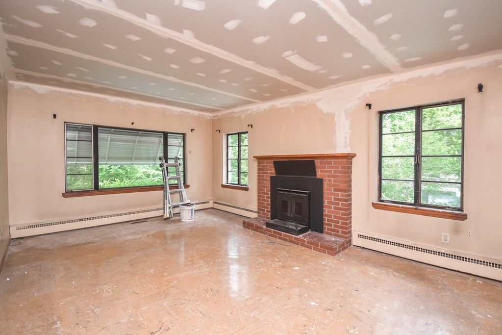 57 Telbar Street Springfield, MA 01128 - Photo 20 of 35