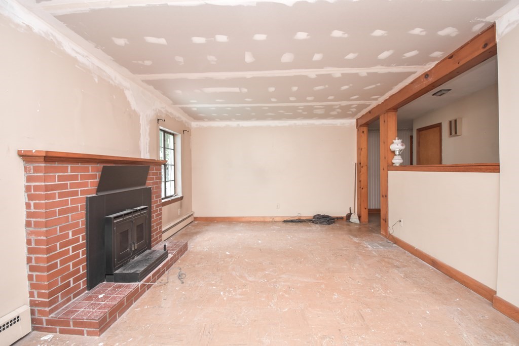 57 Telbar Street Springfield, MA 01128 - Photo 23 of 35