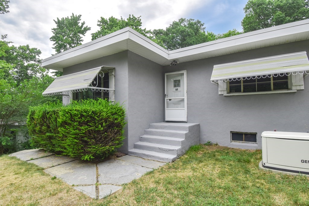 57 Telbar Street Springfield, MA 01128 - Photo 4 of 35