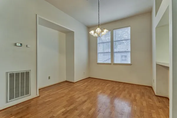 $375,000 | 30 Shallow Pond Place, The Woodlands, TX 77381