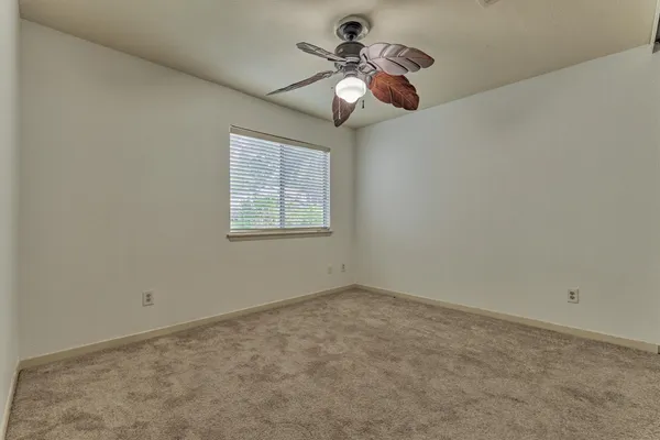$375,000 | 30 Shallow Pond Place, The Woodlands, TX 77381