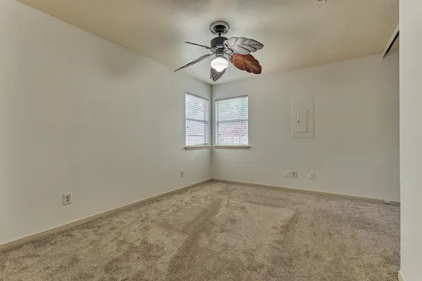 $375,000 | 30 Shallow Pond Place, The Woodlands, TX 77381