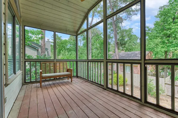 $375,000 | 30 Shallow Pond Place, The Woodlands, TX 77381