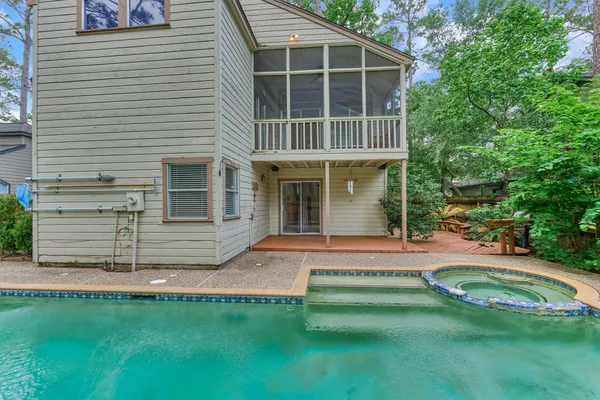 $375,000 | 30 Shallow Pond Place, The Woodlands, TX 77381