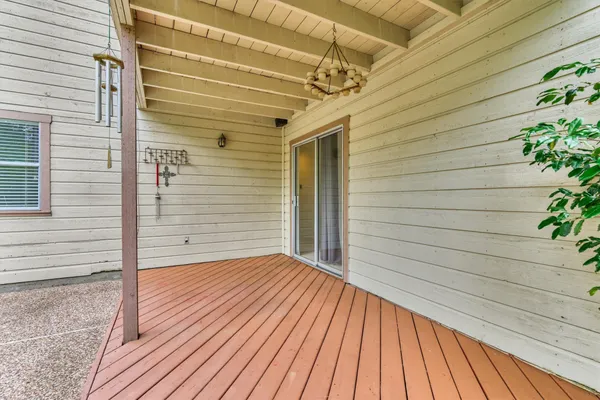 $375,000 | 30 Shallow Pond Place, The Woodlands, TX 77381