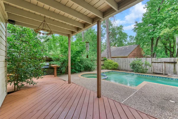 $375,000 | 30 Shallow Pond Place, The Woodlands, TX 77381