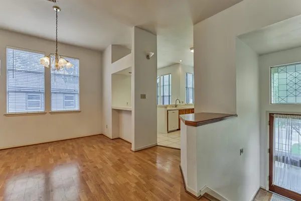 $375,000 | 30 Shallow Pond Place, The Woodlands, TX 77381