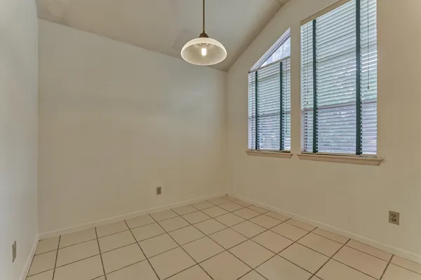 $375,000 | 30 Shallow Pond Place, The Woodlands, TX 77381