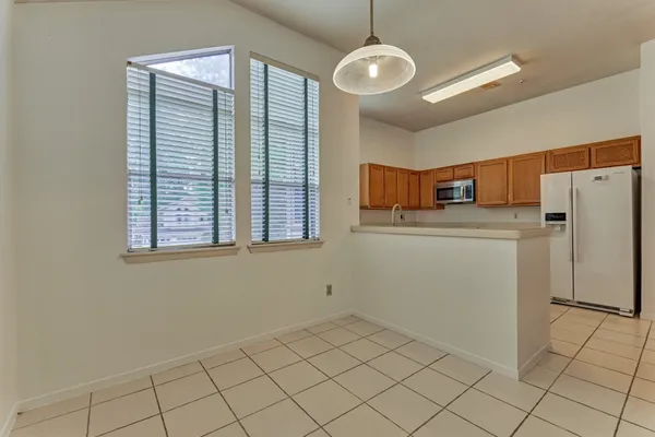 $375,000 | 30 Shallow Pond Place, The Woodlands, TX 77381