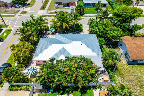 $1,395,000 | 247 Southeast 3rd Avenue, Delray Beach, FL 33483