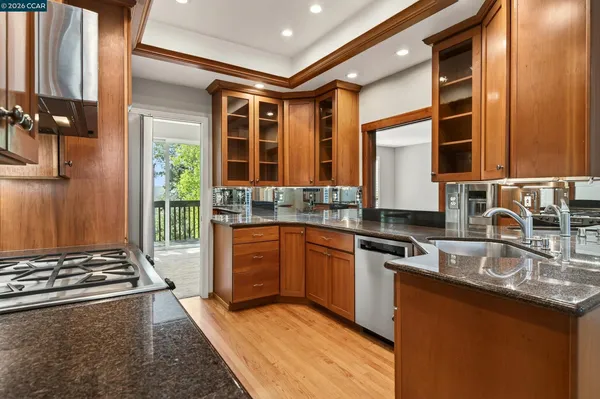 $1,298,000 | 1975 Fair Ridge Court, Walnut Creek, CA 94597