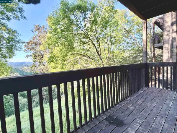 $1,298,000 | 1975 Fair Ridge Court, Walnut Creek, CA 94597