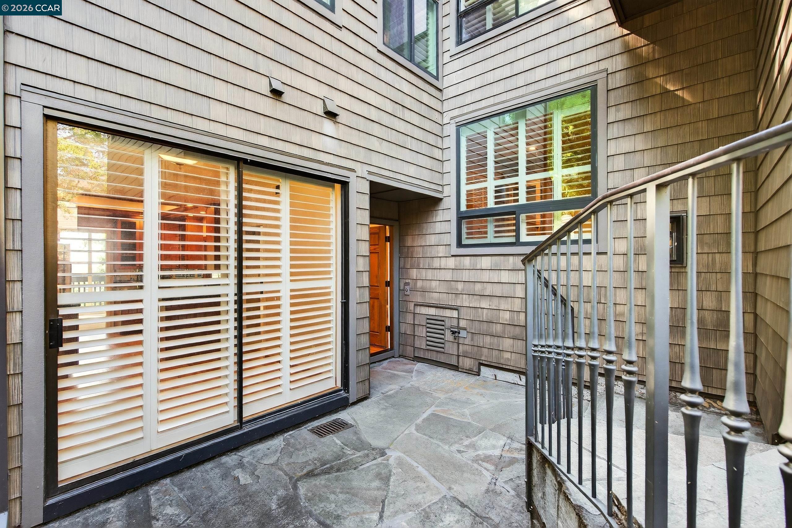 1975 Fair Ridge Court Walnut Creek, CA 94597 - Photo 3 of 56