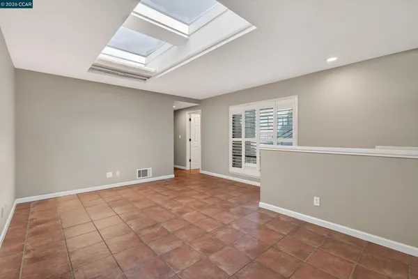 $1,298,000 | 1975 Fair Ridge Court, Walnut Creek, CA 94597