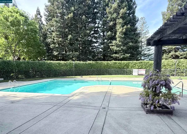 $1,298,000 | 1975 Fair Ridge Court, Walnut Creek, CA 94597