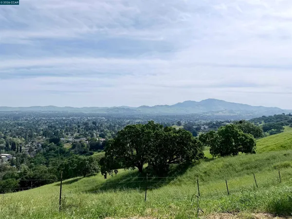 $1,298,000 | 1975 Fair Ridge Court, Walnut Creek, CA 94597