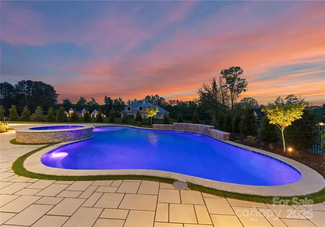 a view of entryway and hall