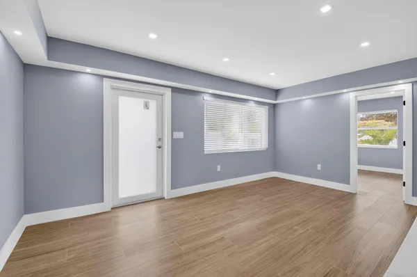 $3,500 | 341 Southeast 3rd Avenue, Delray Beach, FL 33483
