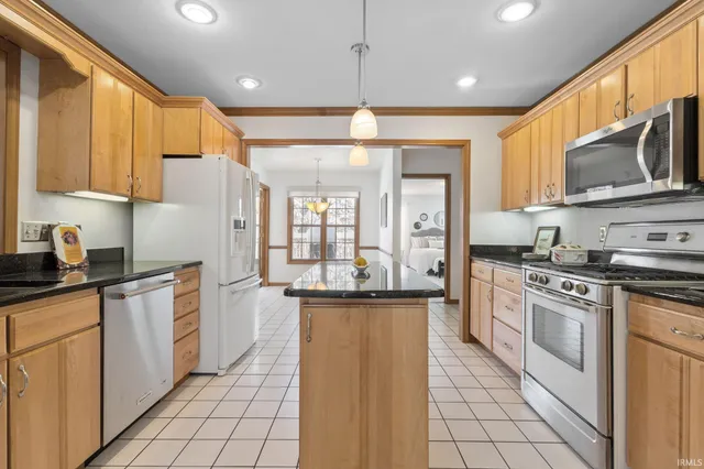 $480,000 | 59390 High Pointe Drive, South Bend, IN 46614