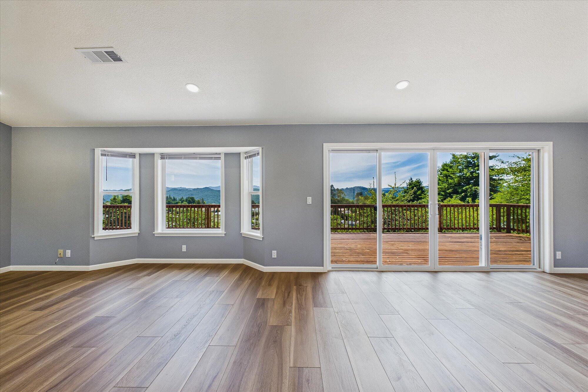 6705 Rohnerville Road Hydesville, CA 95547 - Photo 11 of 54